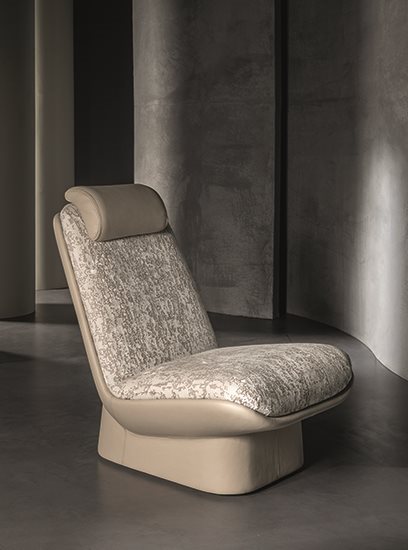 Armchair_Siri_Gallery_Preview_02_26