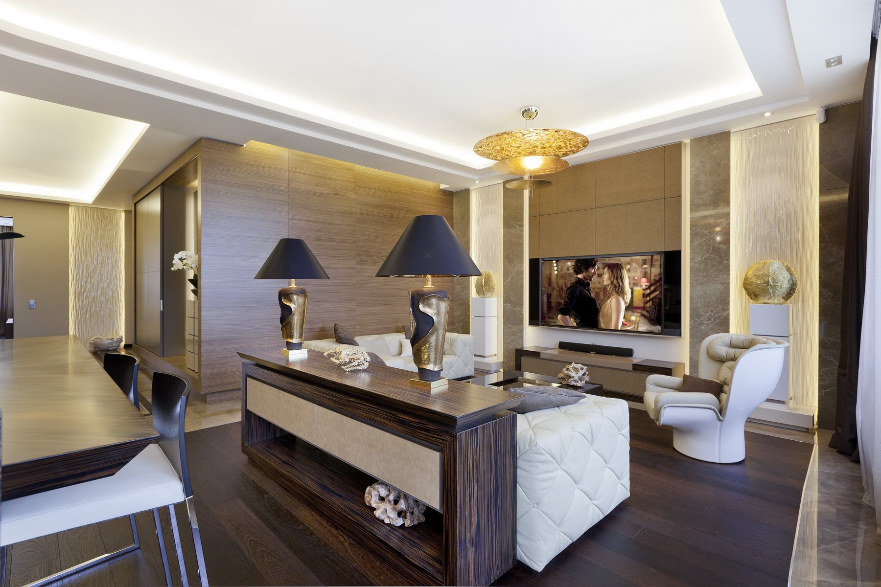longhi_contract_SanPietroburgo_gallery_4
